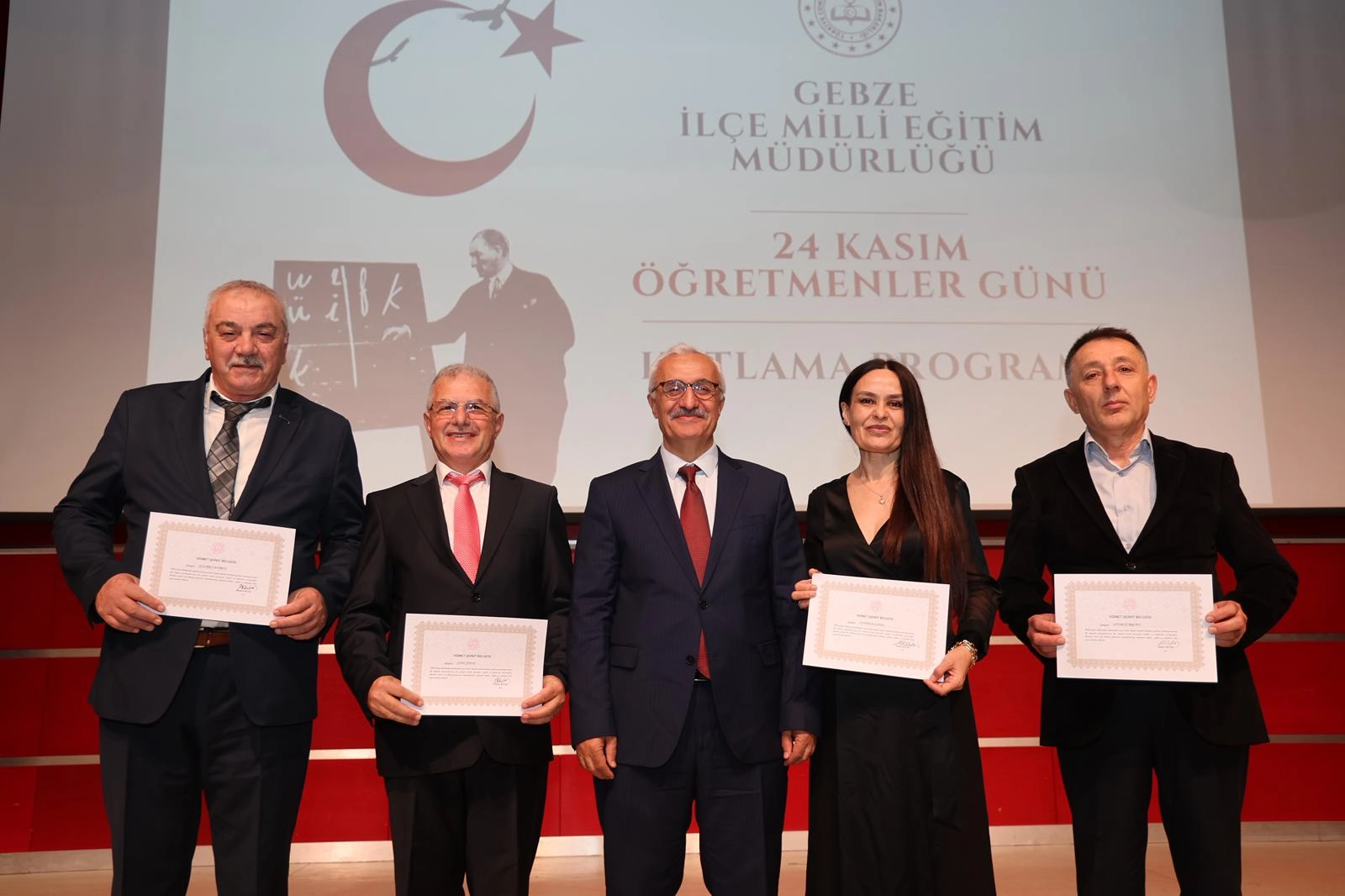 Gebze'de öğretmenler günü coşkusu