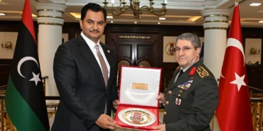 Genelkurmay Başkanı Orgeneral Bayraktaroğlu, Libya Ordusu Genel Komutan Yardımcısı Orgeneral Hafter ile görüştü