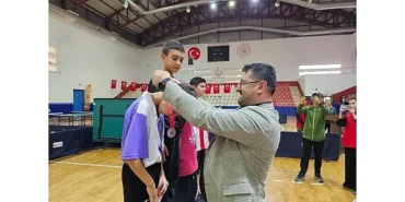 Gölcük'te Atatürk Haftası Masa Tenisi Turnuvası Sona Erdi