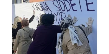 Gölcük'te Kadına Şiddete Karşı Farkındalık Etkinliği