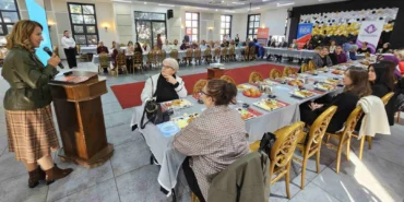 Gölcük'te kadına yönelik şiddetle mücadele farkındalığı
