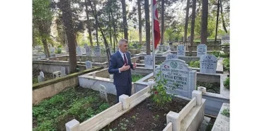 Gölcük'te Öğretmenler Günü Törenle Kutlandı