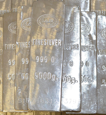 Gümüş kazançlarını 2026'nın başında da sürdürdü