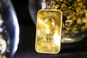 Güvenli liman talebinde artışla altın fiyatları yükseliyor