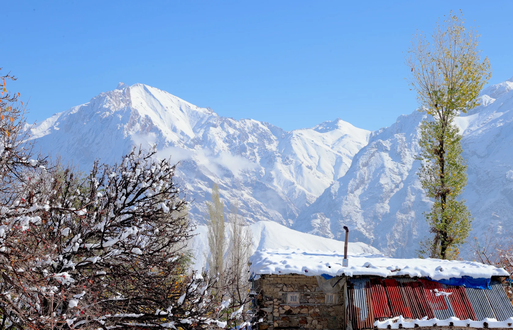 Hakkari'de kar etkili oldu