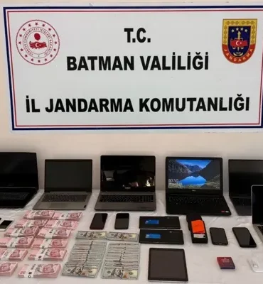 Hesaplarında 6 milyar 182 milyon TL hesap hareketi bulunan 42 şahıs yakalandı