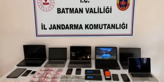 Hesaplarında 6 milyar 182 milyon TL hesap hareketi bulunan 42 şahıs yakalandı