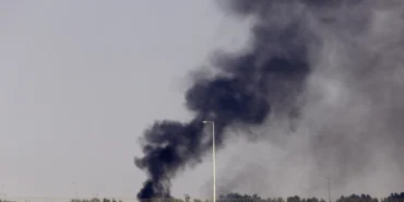 Hindistan'a ait savaş uçağı Dubai Airshow gösterisi sırasında düştü