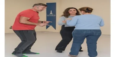 Hissederek dans ettiler