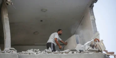 İsrail ordusu ateşkesi ihlal ederek Gazze'nin Deyr Balah bölgesinde bir binayı hedef aldı