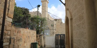 İsrail Yahudilerin "Şabat Sarah" günü nedeniyle El-Halil kentini Filistinlilere kapattı