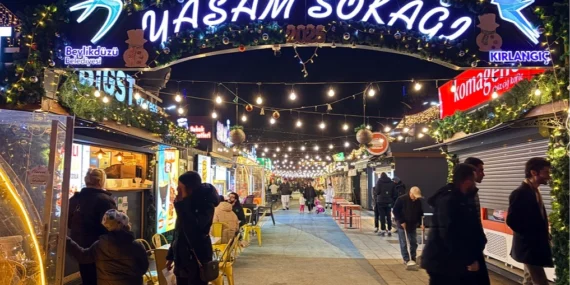 İstanbul Beylikdüzü'nde kış festivali başladı