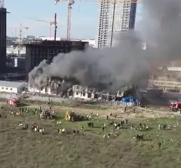 İstanbul Esenyurt’ta inşaat şantiyesinde yangın paniği