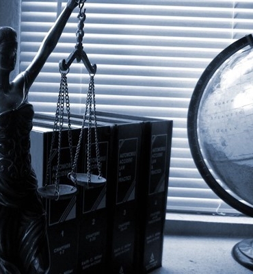 İzmir Barosu’na kayıtlı avukat hakkında soruşturma