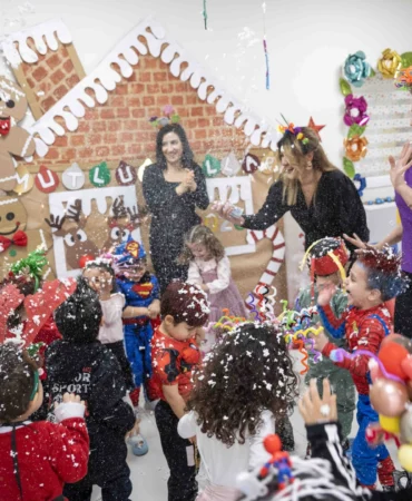 İzmir Bornovalı miniklerin yeni yıl coşkusu