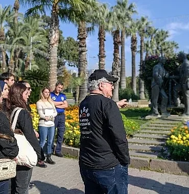 İzmir Büyükşehir Belediyesi “Kent Denetçileri” dönemini başlattı