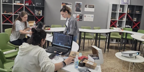 İzmir’de gençler için ücretsiz Arduino atölyesi