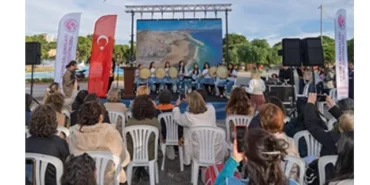 İzmir’den dünyaya, dünyadan İzmir’e: Buradayım, iyiyim