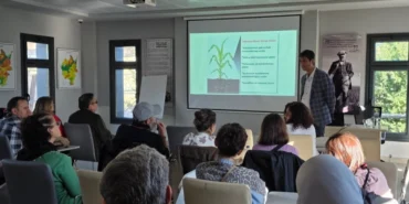 İzmir Efes'te Üretici Pazarı’nda geri dönüşüm haftası