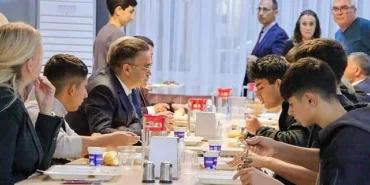 İzmir İl Millî Eğitim Müdürü Dr. Ömer Yahşi, Şehit Prof. Dr. İlhan Varank Anadolu İmam Hatip Lisesi Pansiyonunu Ziyaret Etti