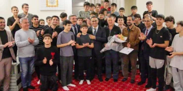 İzmir İl Milli Eğitim Müdürü Yahşi’den anlamlı ziyareti