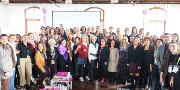 İzmir, kadınların katılımıyla güçleniyor 