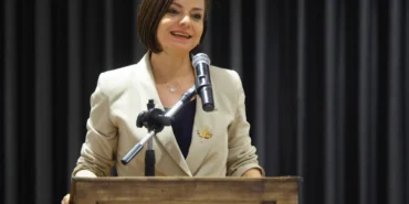 İzmir Karabağlar ‘da eğitim emekçilerine anlamlı gece