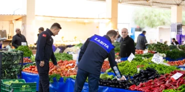 İzmir Narlıdere pazarında kapsamlı denetim