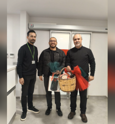 İzmit Belediyesi'nden yılbaşında hastane personeli ve kolluk kuvvetlerine ziyaret