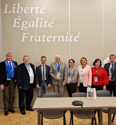 İzmit Sanat Akademisi Fransa’da folklor başarısı elde etti