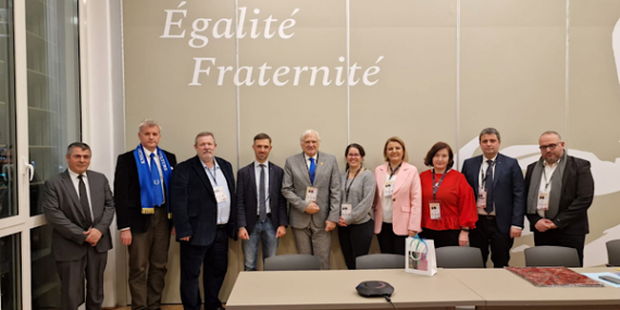 İzmit Sanat Akademisi Fransa’da folklor başarısı elde etti