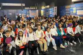 İzmit’te öğrencilere simülasyonla deprem deneyimi