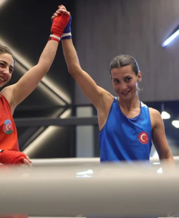 Kağıtspor, Riyad’da madalyaları topladı