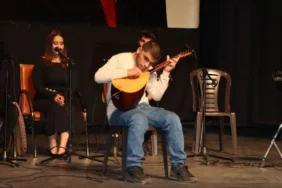 Kahta’da özel gereksinimli bireylerin sahne performansı büyük beğeni topladı