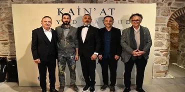'Kain’at' Sergisinin Açılış Galası Tarihi Hamamda Gerçekleşti