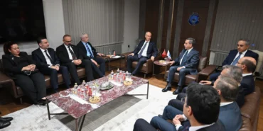 Kamu-Sen Genel Başkanı Kahveci, KKTC Çalışma ve Sosyal Güvenlik Bakanı Hasipoğlu ile bir araya geldi