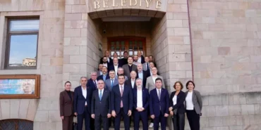 Karakoz ile Tüzün, Başkan Köse'yi ziyaret etti