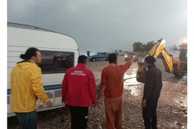 Karavanlarında mahsur kalan turistler kurtarıldı