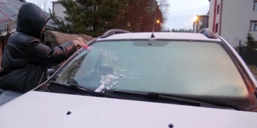 Kars'ta kar yağışı sonrası soğuk hava ve sis etkili oldu