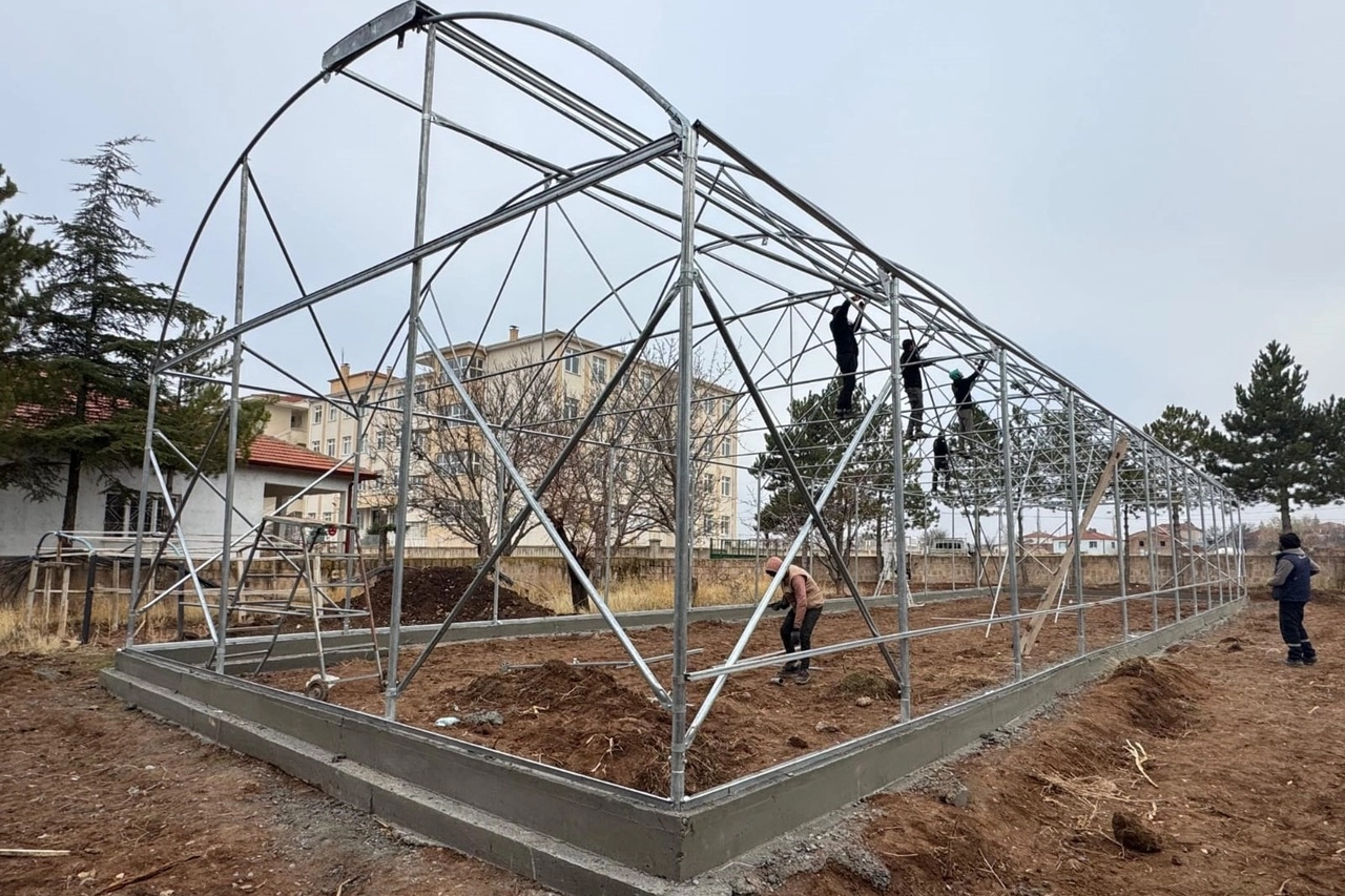 Kayseri Büyükşehir'den Develi'de eğitime 3.5 milyonluk yatırım