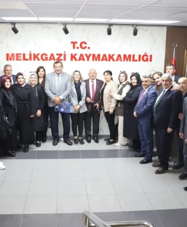 Kayseri Büyükşehir'den muhtarlarla güçlü iletişim
