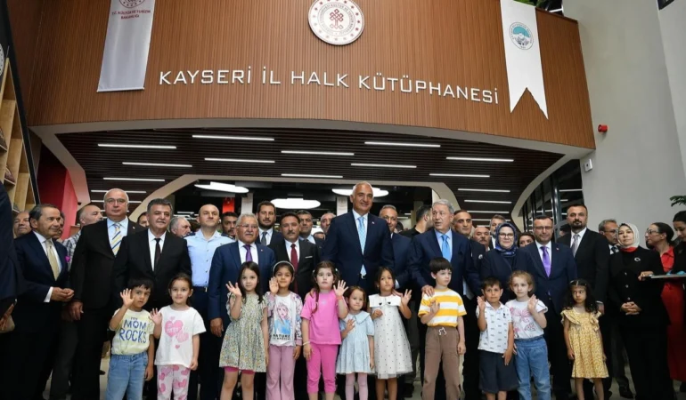 Kayseri Büyükşehir kütüptanelerine ziyaretçi akını