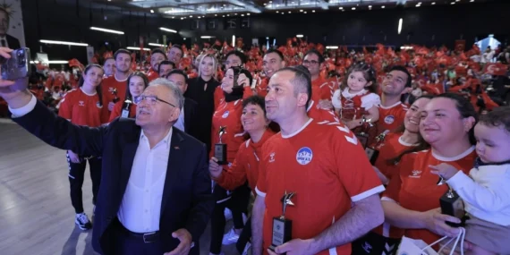 Kayseri Büyükşehir şehri spor merkezine döndürdü