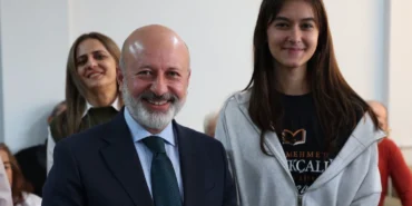 Kayseri Kocasinan'da 8 yıl sonra duygusal buluşma