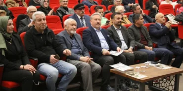 Kayseri Melikgazi'de mısralar konuştu