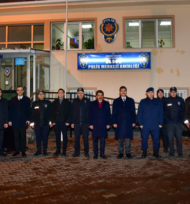 Kırşehir Valisi Demiryürek'ten yılbaşında çalışan personele ziyaret