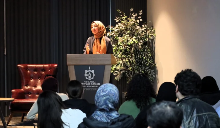 Kocaeli Akademi Liseleri 'Kariyer Günleri' ile ilham veriyor