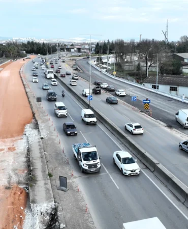 Kocaeli'de Başiskele Koridor Projesi'nde ilk bağlantı trafiğe açıldı