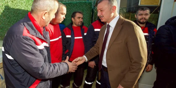 Kocaeli’de Başkan Büyükakın’dan sanayiye destek ziyareti