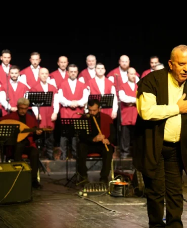 Kocaeli'de hicaz dua ve solo ilahiler gönüllere huzur verdi